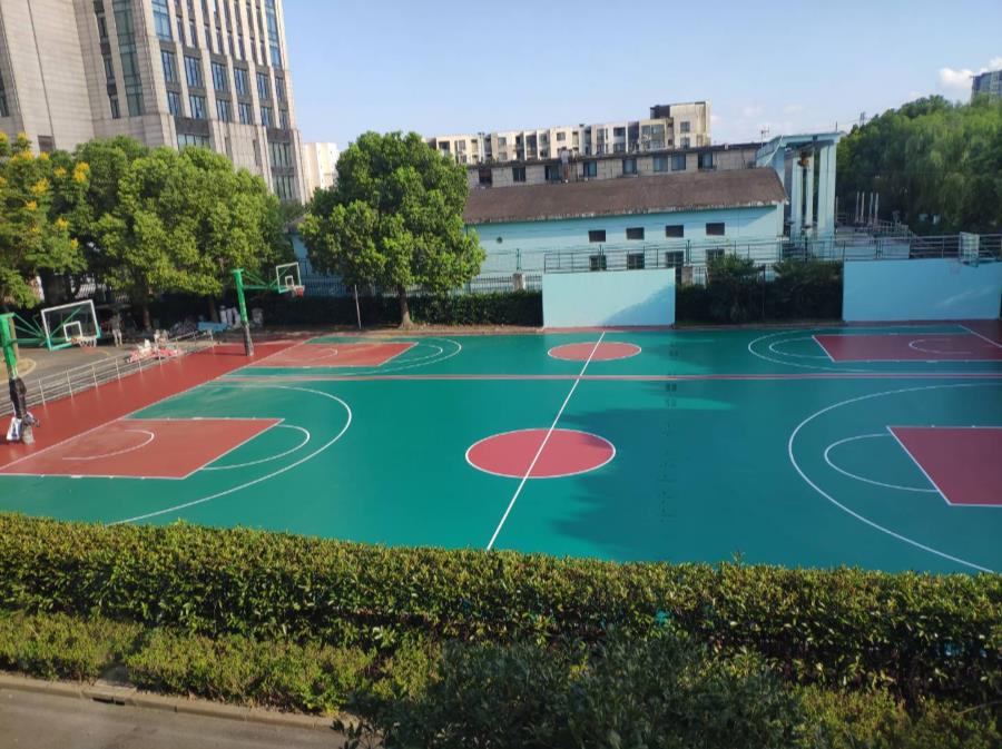 上海市宝山区杨泰实验学校硅PU篮球场.jpg